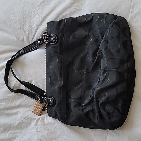 Coach Shoulder Bag - Picture 2 of 3